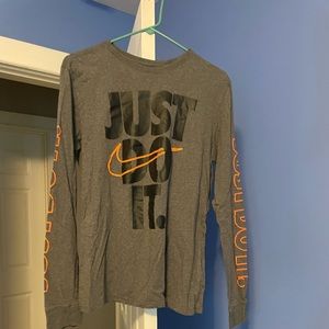 Men’s Nike T-Shirt- Size Medium